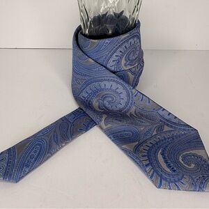 Saddlebred Blue and Silver Paisley Men's Tie Extra Long - 64 inches - Like New